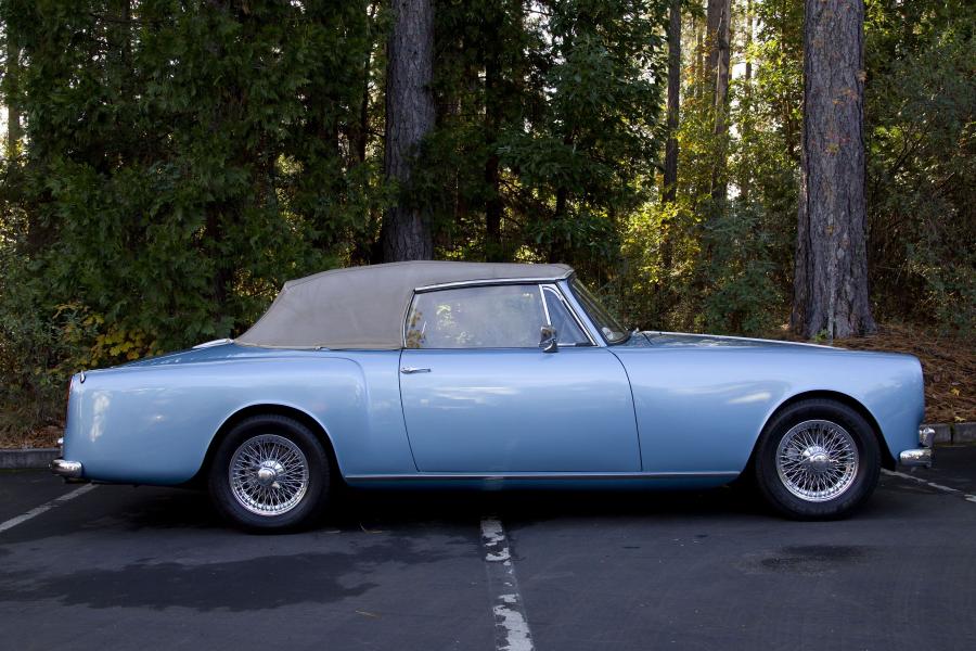  Alvis TE21 Drophead Coupe 1965 года  (фото 9 из 14)